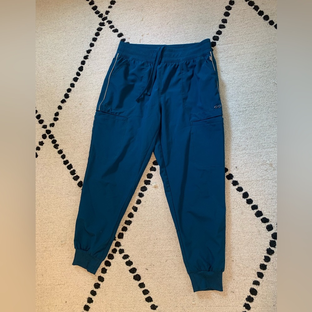 Cherokee Infiniti jogger